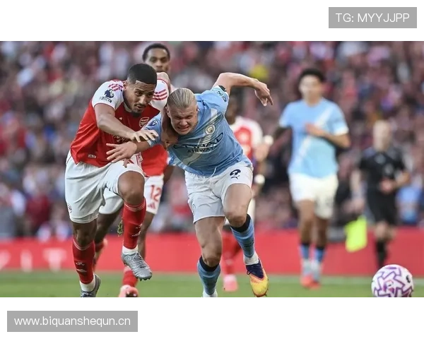 曼城多线作战体能压力增加，密集赛程下表现波动显现