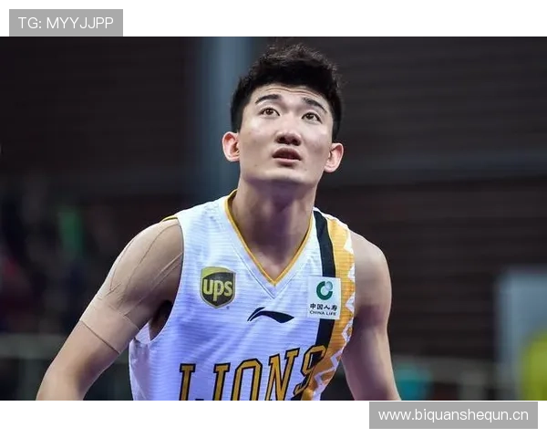 孙铭徽训练完直接拎着爱马仕去接娃？